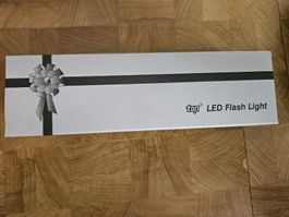 LED Taschenlampe für bspw. Schlüsselbund inkl. Batterien !
