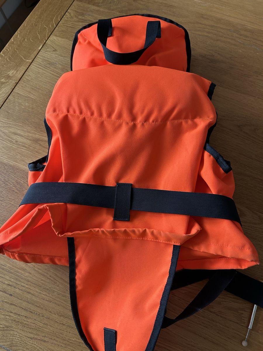 Giubbotti di salvataggio: Schwimmweste Extend – Usato da Solothurn venduto da Rigowyra 1