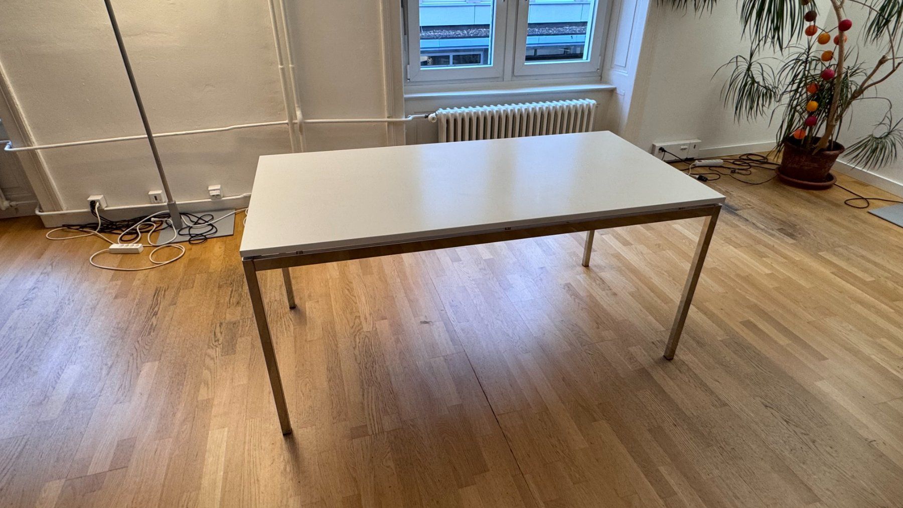 Tables: Bürotisch/Esstisch – D'occasion à Affoltern am Albis par mellow_doubt 2