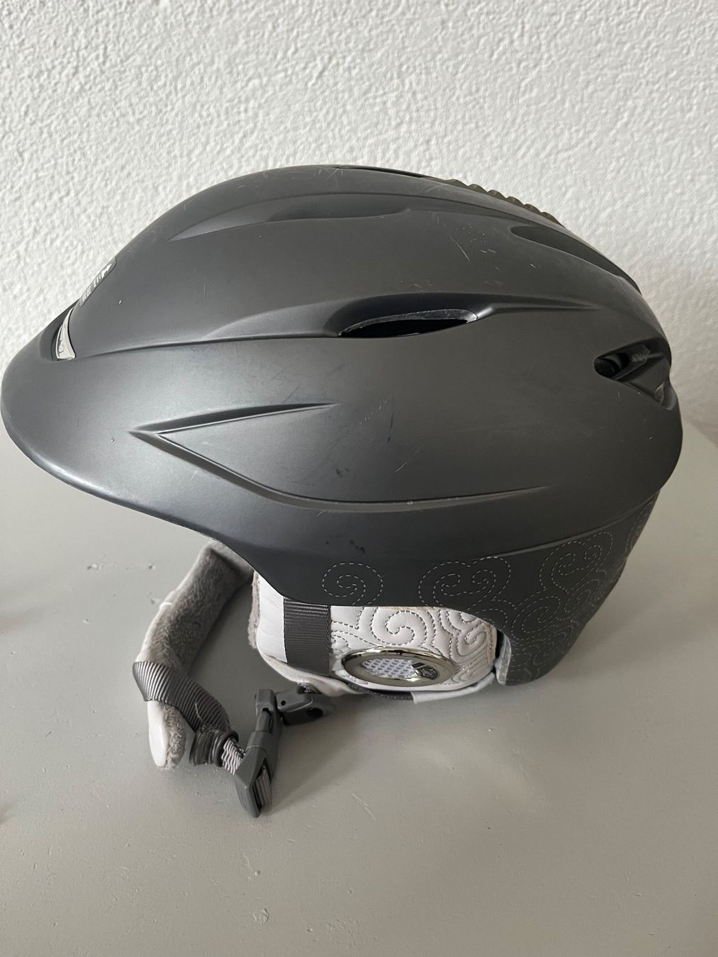 Giro Caschi: Damen Skihelm Giro, Grau Grösse M – Usato da Thürnen venduto da gue_c8yz 3