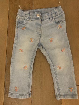 🌸Jeans brodé fleuri 74-80