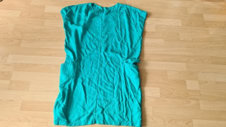 Kleid von Colora, neu, Gr. M, hochwertig, spezieller Schnitt
