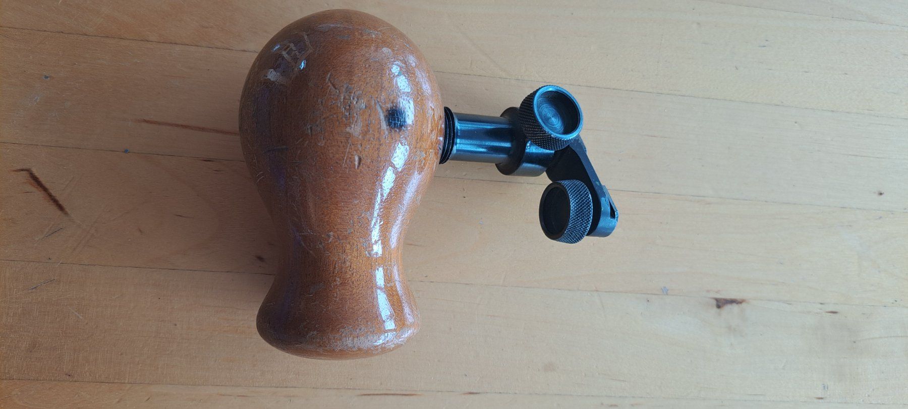 Tiro a segno: Poignée arme longue luthy – Usato da les hauts geneveys venduto da 401