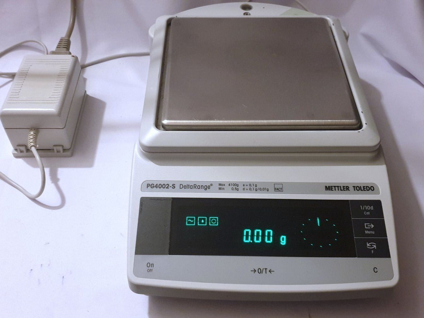 Mettler Toledo Accessori da laboratorio: Mettler Toledo PG4002-S DeltaRange - Max. 4100g – Usato da Muttenz venduto da Glaucos 1