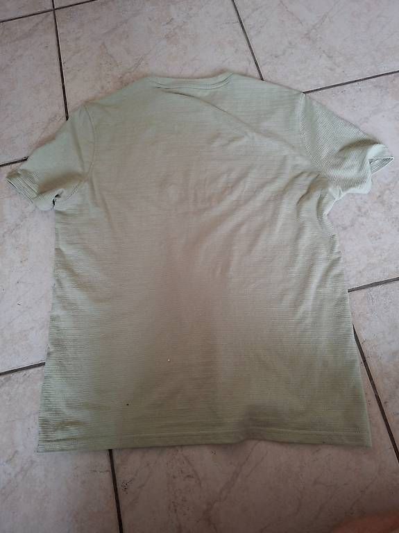 T-shirt: Hellgrünes T-Shirt Tom Tompson – Nuovo (secondo la descrizione) da Gurzelen venduto da sim_rsz9 1
