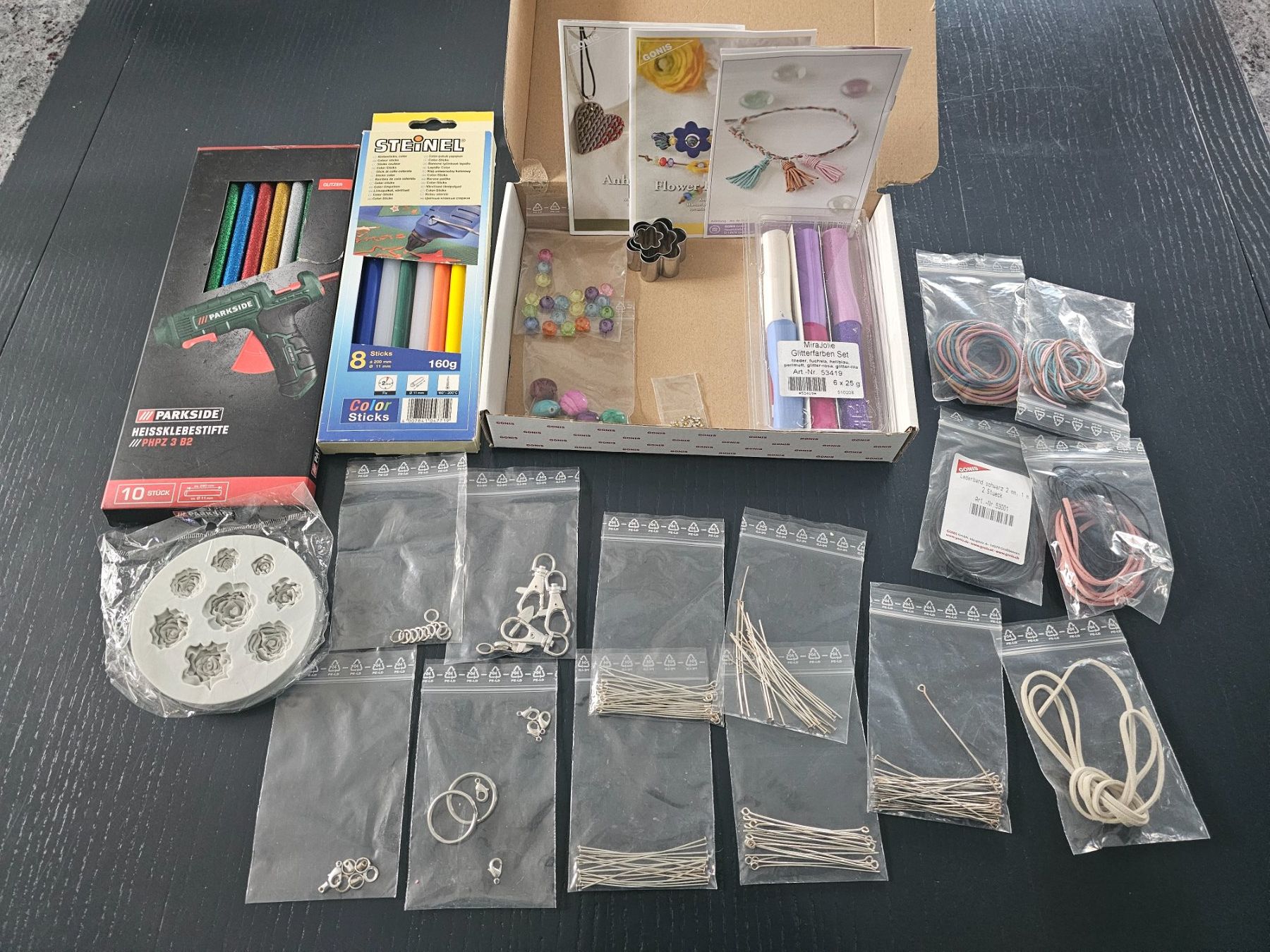 Gonis Kit bricolage: Gonis Bastelset Schmuck basteln – Usato da Mägenwil venduto da bieri24