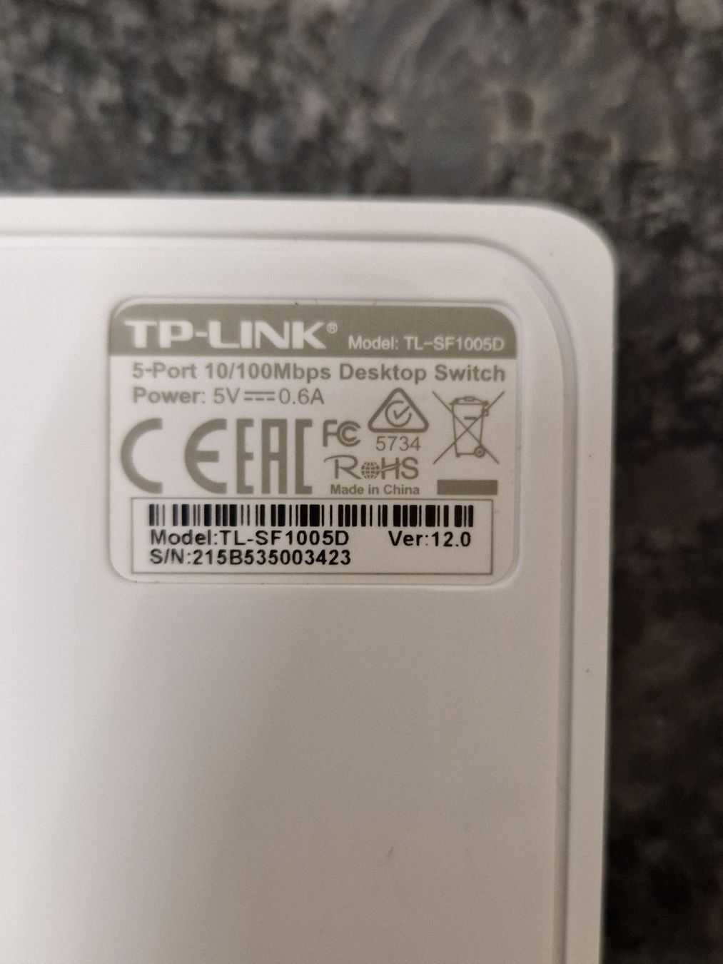 TP-Link Hub & Switch: TP-Link TL-SF1005D 5-Port Switch – Usato da Au ZH venduto da myamisumi 1