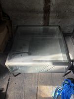Couchtisch mit Vitrinenfunktion Metall Glas quadratisch