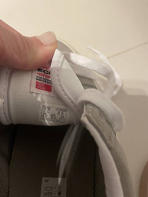 Vans Scarpe da donna: Vans Sneaker – Usato da Romanshorn venduto da hel_5yf2 1