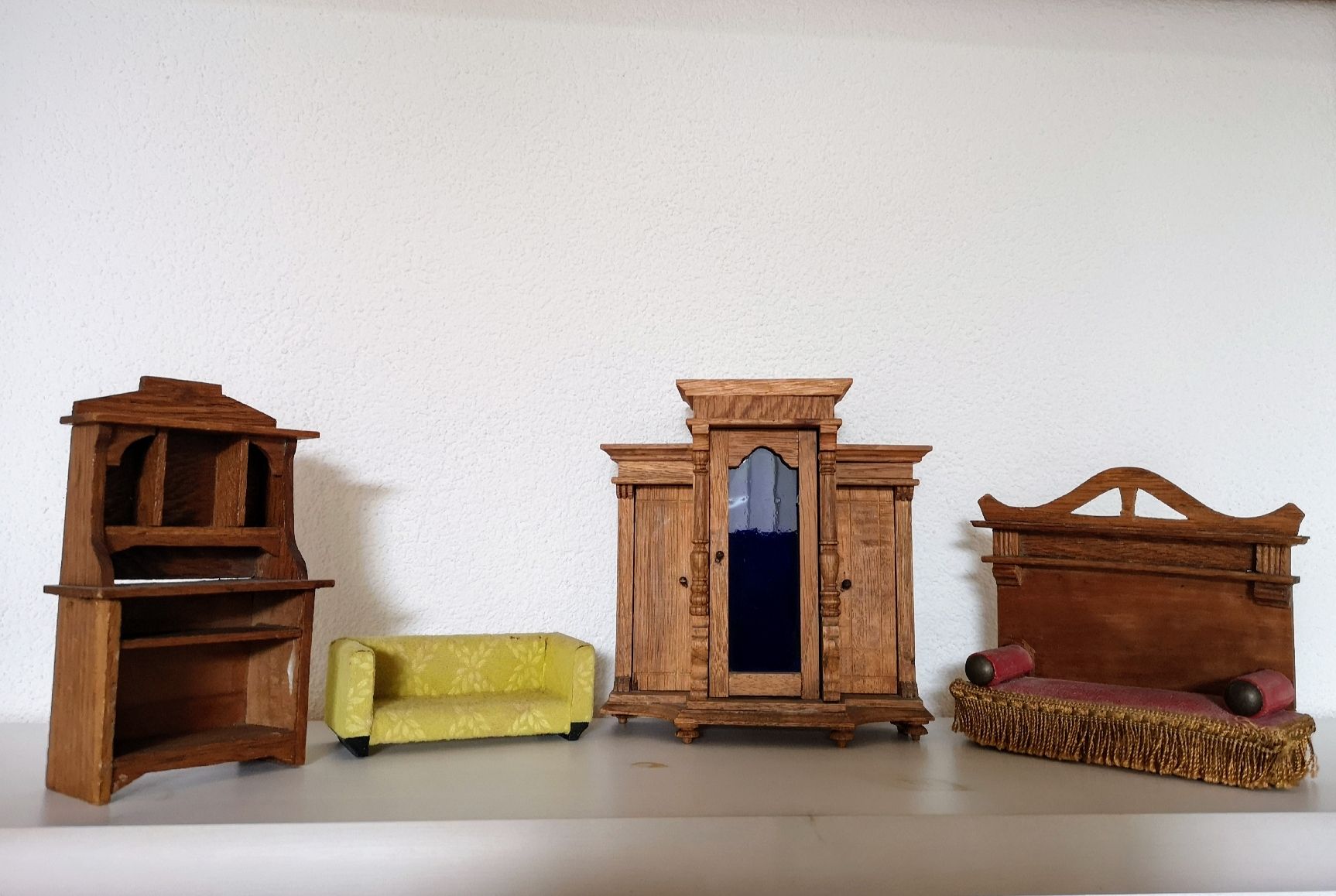 Case e mobili per bambole: Puppenstube Möbel, Antik, Holz – Usato da Berneck venduto da Schlings 1