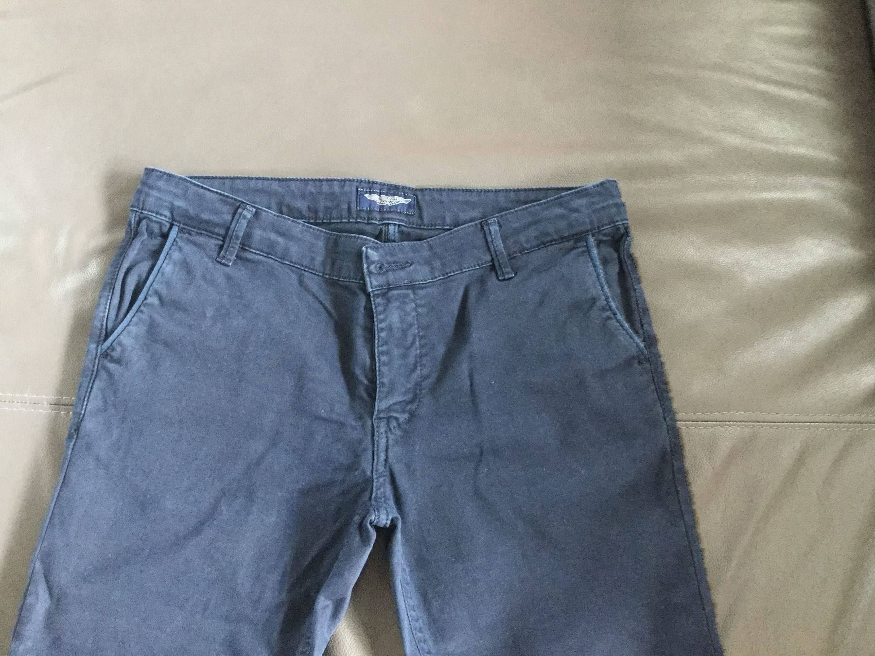 Hosen: schöne Chinos Aston Martin – Gebraucht aus Horw von Benny017 1