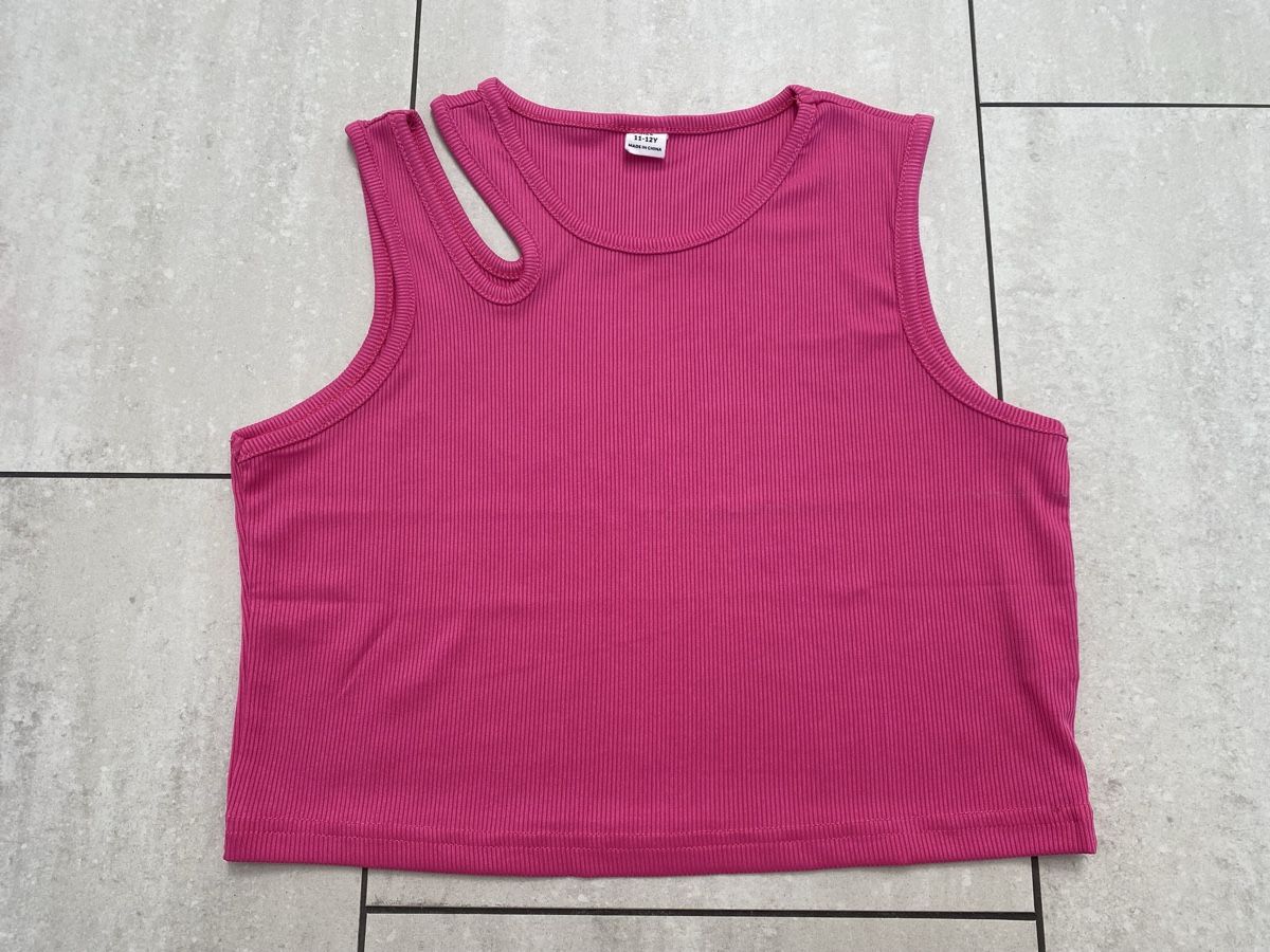 Camicette, T-shirt & Top: Mädchen Tshirt Gr. 146-152 – Usato da Wädenswil venduto da JJ15