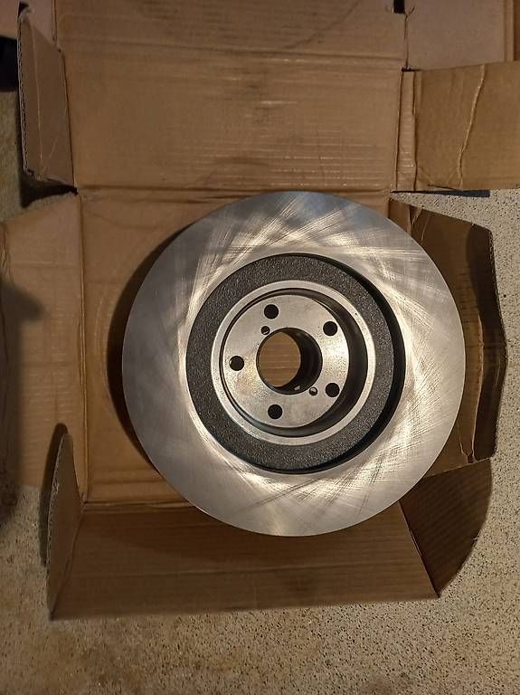 Alle Autoersatzteile: Bremsscheibe vorderachse Subaru  – Gebraucht aus Egolzwil von nag_g6sx 2
