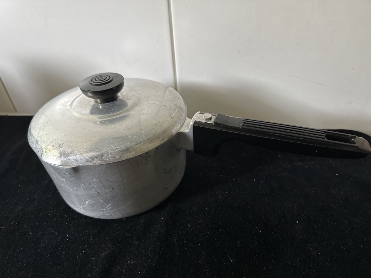 Padelle: Massive, Aluminium Pfanne. 1.9 l – Usato da Zürich venduto da Chaeffeler