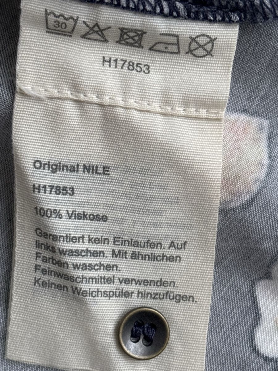 Nile Blusen: Nile Bluse mit Blumenmuster, Grösse S, Top Zustand! – Gebraucht aus Zofingen von MasterPCI 5