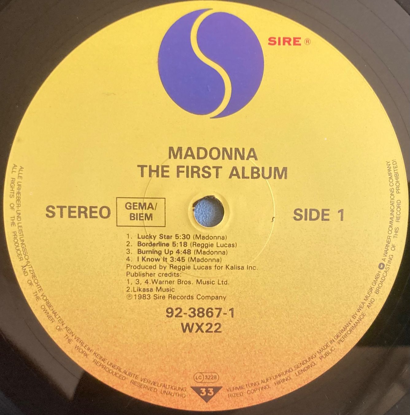 Dischi in vinile: MADONNA - THE FIRST ALBUM – Usato da Poliez-Pittet venduto da Newtown-Records 3