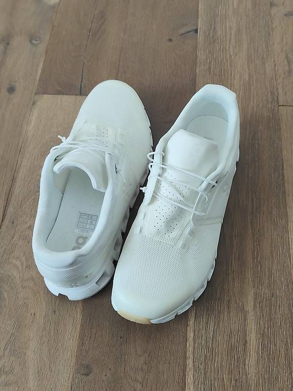 On Scarpe da uomo: ON nr. 45 – Usato da Locarno venduto da scrocco 2