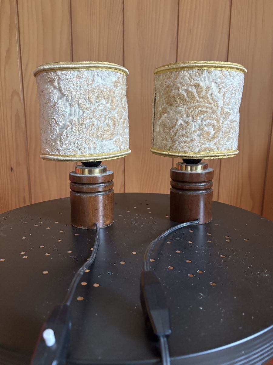 Lampade: Lampes de chevet vintages, année 70 – Usato da Les Brenets venduto da moe_ym8r