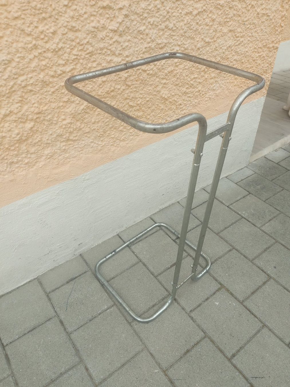 Poubelles: Verzinkten Abfallsackhalter 120-Liter-Abfallsäcke – D'occasion à Rheinau par profitronic.shop 7