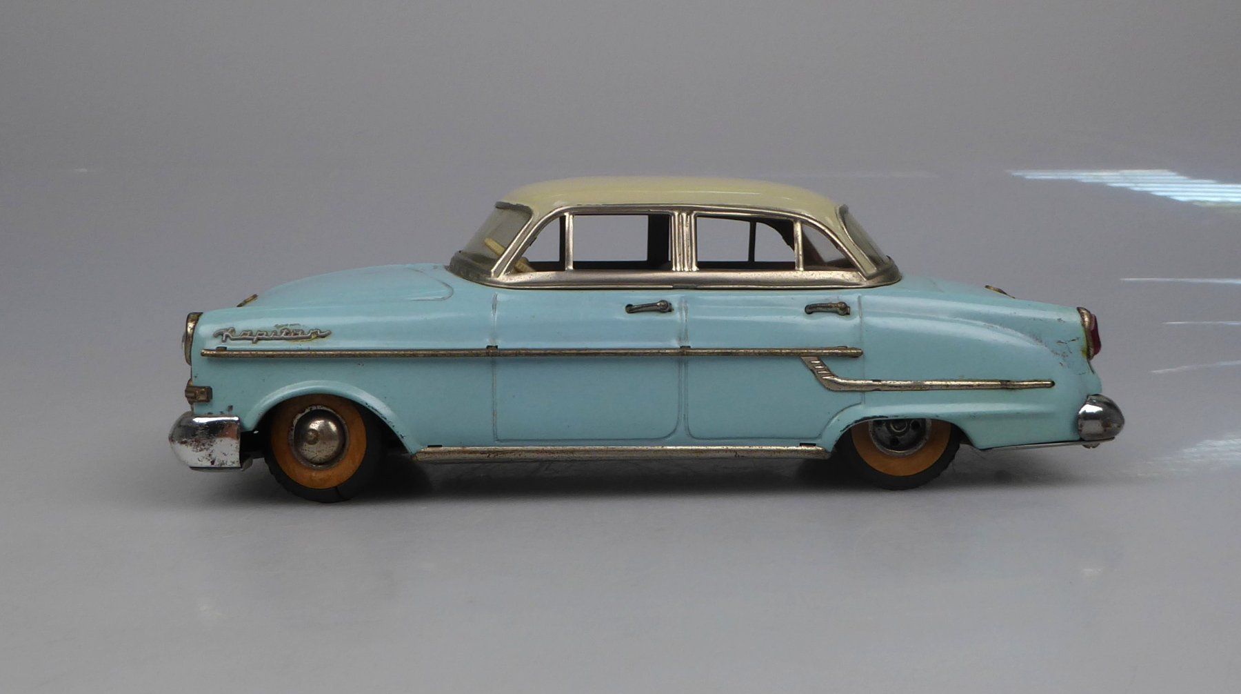 Opel Modellautos: Opel Kapitän Modellauto – Gebraucht aus Volketswil von brockipfannenstil 3