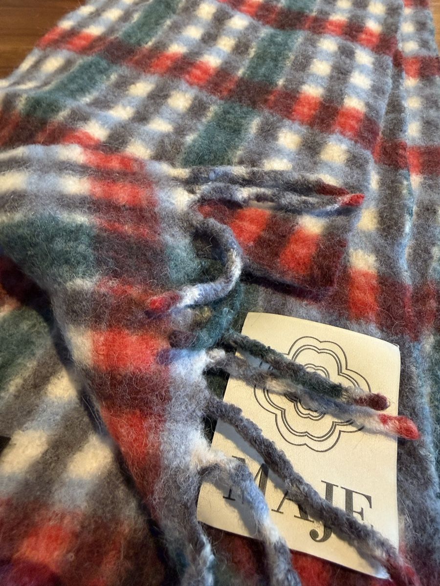 Maje Foulard & Sciarpe: Maje Schal – Usato da Luzern venduto da Itsclaire 5
