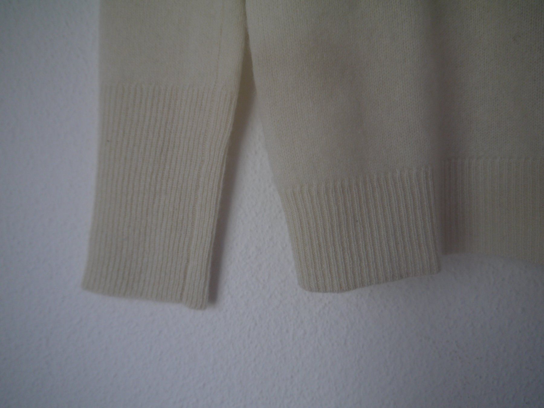 Maglioni & Felpe: TAHARI Pullover aus 100%Kaschmir – Usato da Hagendorn venduto da Blaf 2