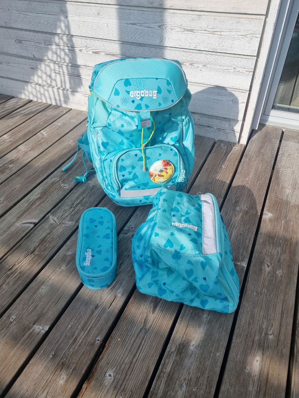 Ergobag Borse & Zaini: Neuer Ergobag Schulrucksack Set türkis Herzen Grösse M – Nuovo e nell'imballaggio originale da Winterthur venduto da roh_g5j7 1