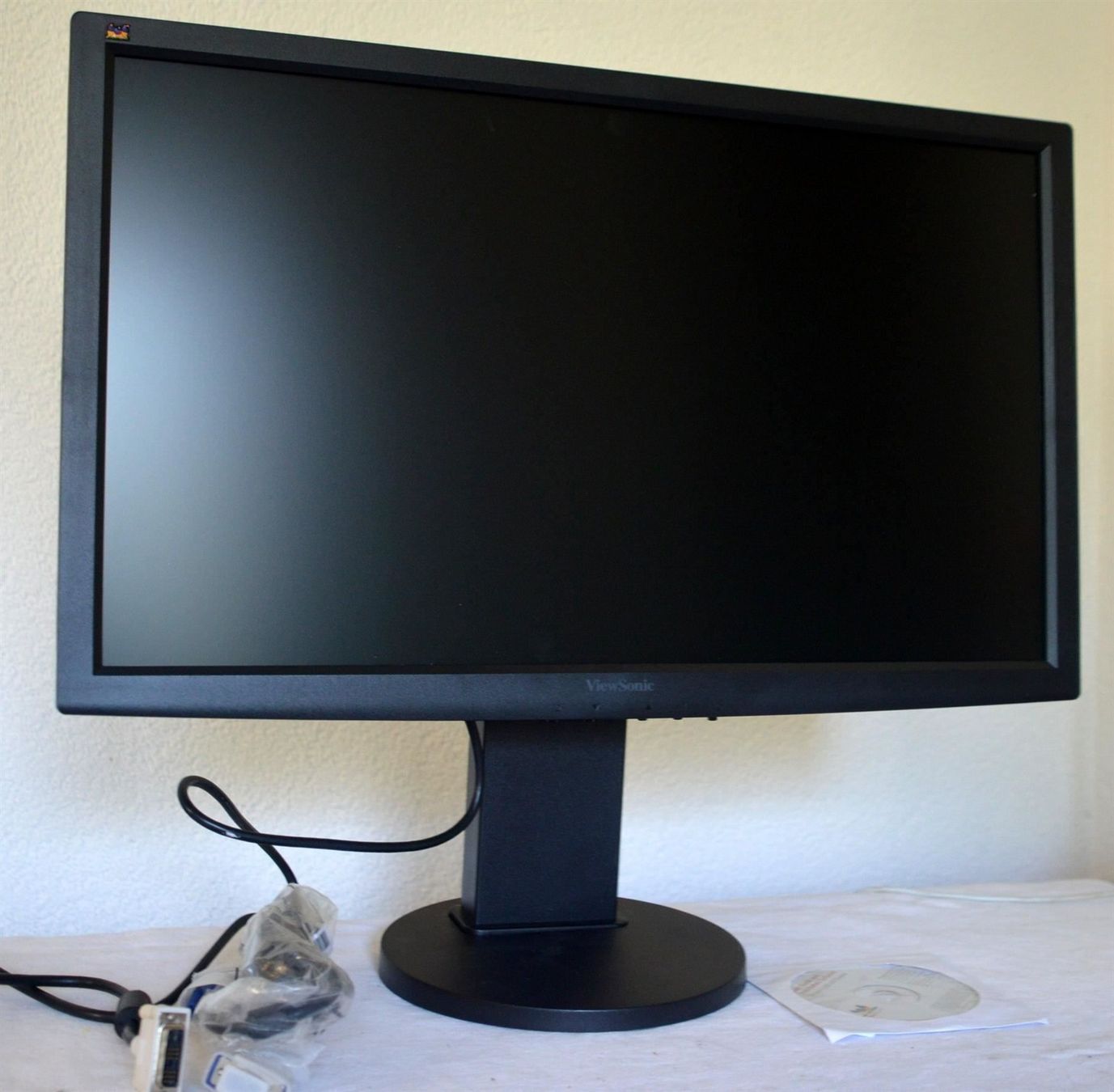 Viewsonic Monitor: Monitor ViewSonic VG2433-LED 24" moniteur – Usato da Collonges venduto da arashee 5