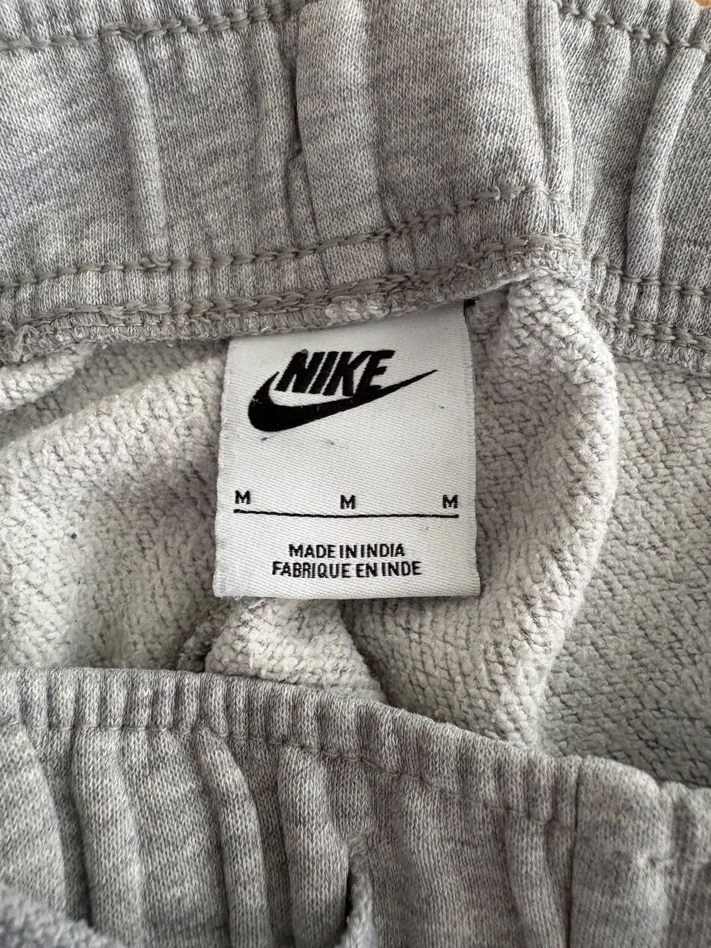 Nike Hosen: Trainerhose - Grösse M - Nike – Gebraucht aus Oberuzwil von jabano 2
