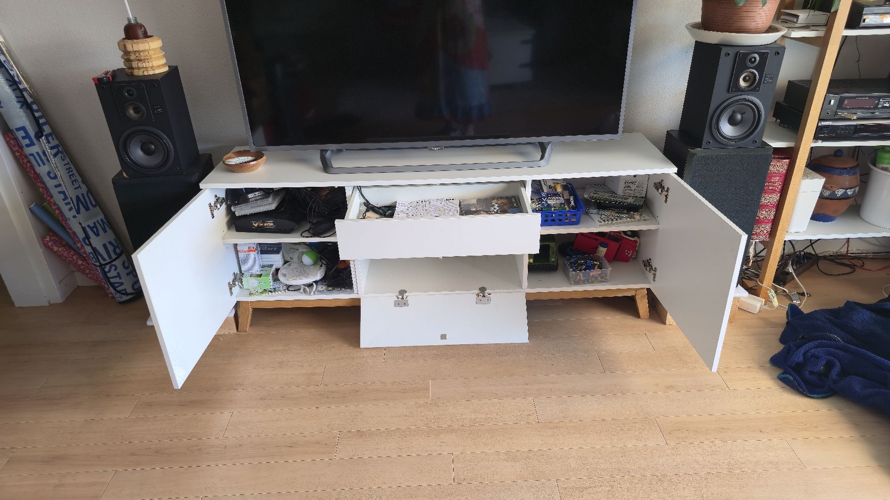 TV Möbel: Sideboard – Gebraucht aus Hinwil von Wo-ma14 2