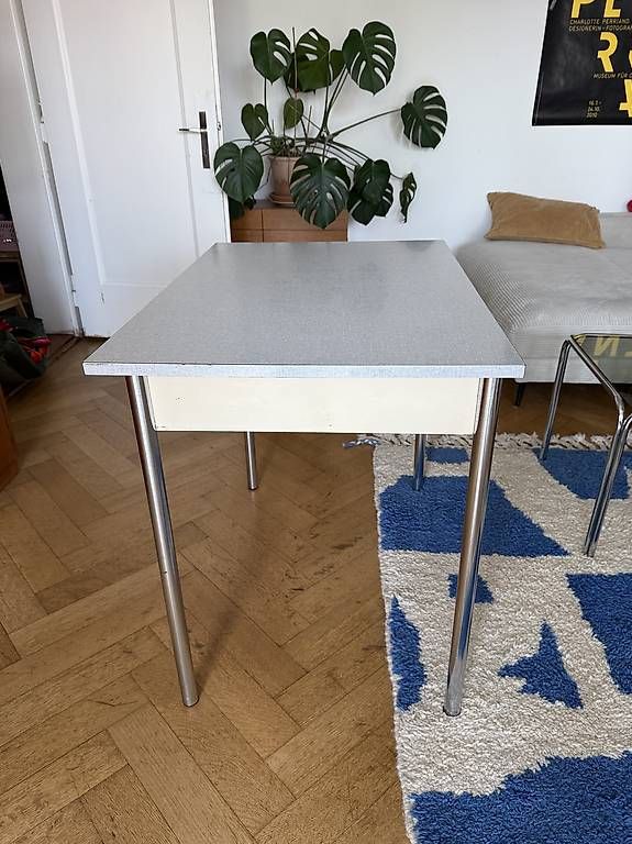 Tavoli: Tisch mit Schublade – Usato da Bern venduto da serahwe 2