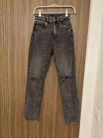 Stradivarius Damenjeans Gr.34 (XS-S)