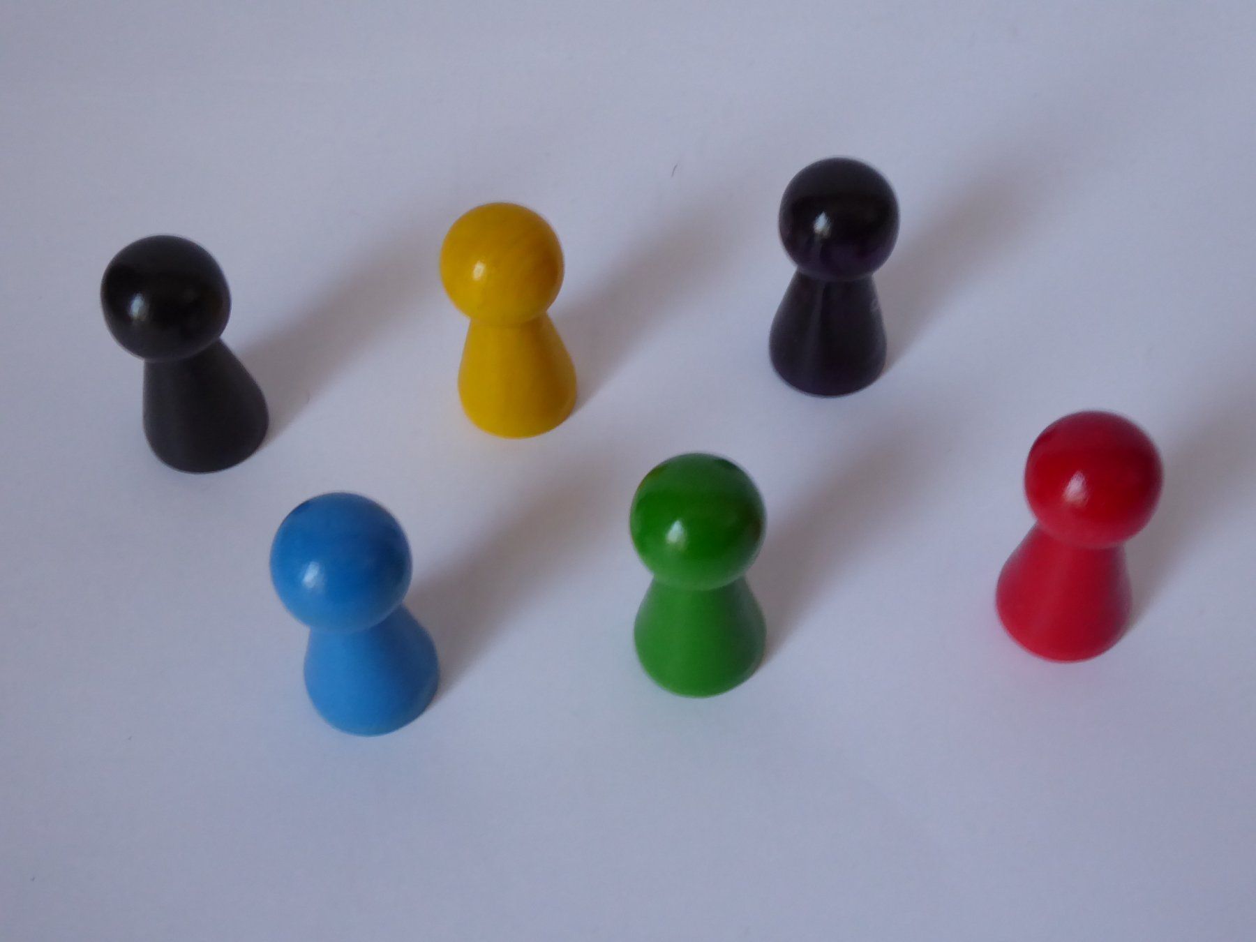 Ravensburger Giocattoli: 6 Spielfiguren Ravensburger, 4cm, neu – Nuovo (secondo la descrizione) da Turbenthal venduto da Panau
