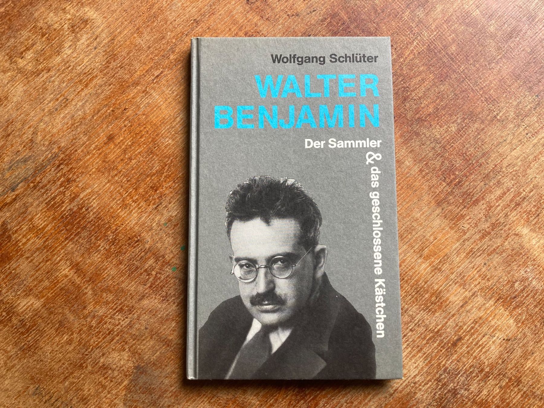 Libri: Walter Benjamin: Der Sammler und das geschlossene Kästchen – Usato da zürich venduto da Tombola8