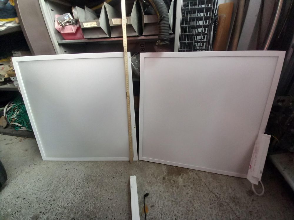LED 4000 Panel 41W 830/3000K 60x60cm (Gebraucht) in Menzingen für CHF ...