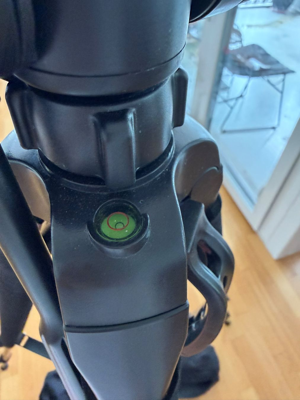 Treppiedi & Teste: Stativ ALPHA 3800 mit Tasche, neuwertig  – Nuovo (secondo la descrizione) da Reinach AG venduto da Rousseau_J 2