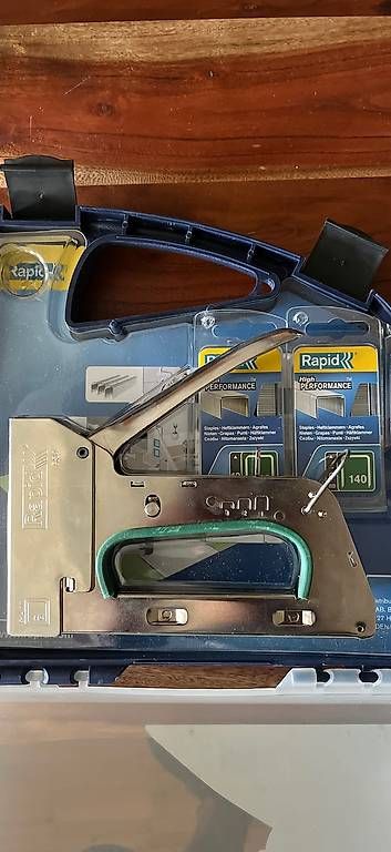 Alle Werkzeuge: Rapid R34 Handtacker – Gebraucht aus Aarau von Bgreiff
