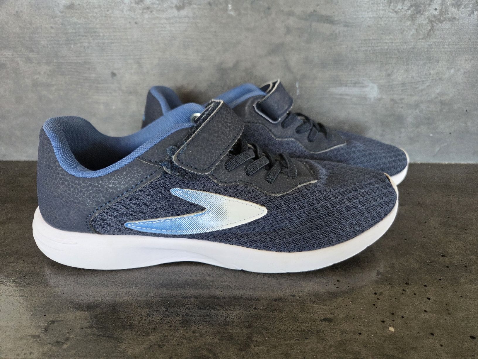 Scarpe da uomo: Vty Hallenturnschuhe Gr. 37 – Usato da Villars-sur-Glâne venduto da richardette 4