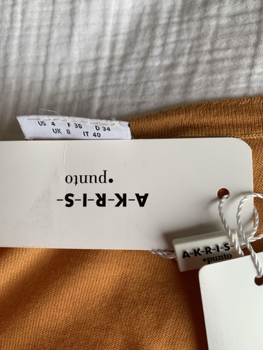 Akris Maglioni & Felpe: AKRIS: Exklusiver gelber Pullover mit Etikette, NP 595.00 – Nuovo (secondo la descrizione) da Luzern venduto da designluzern 8