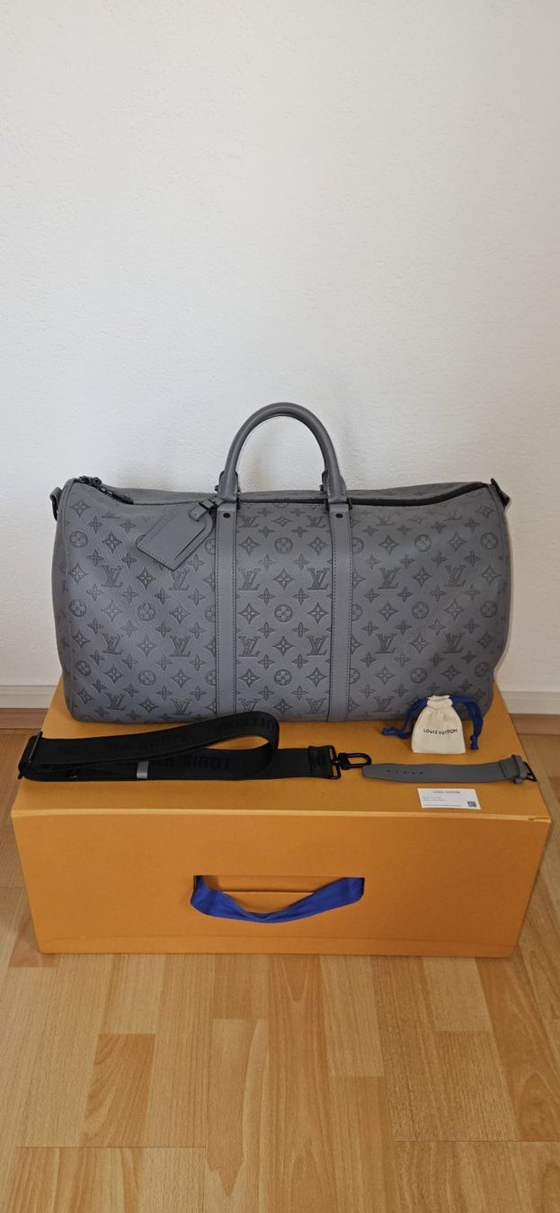 Louis Vuitton Taschen: Louis Vuitton Keepall Bandouilière 50 Anthracite Grey – Neu (gemäss Beschreibung) aus Lausanne von inf_2c9z