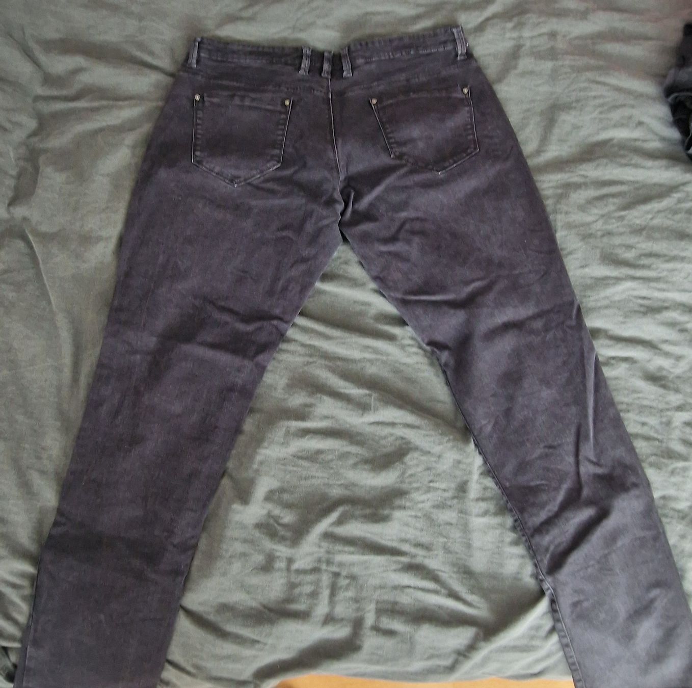 Jeans: Ripped schwarze Jeans – Usato da St. Gallen venduto da Riccardo_9200 1