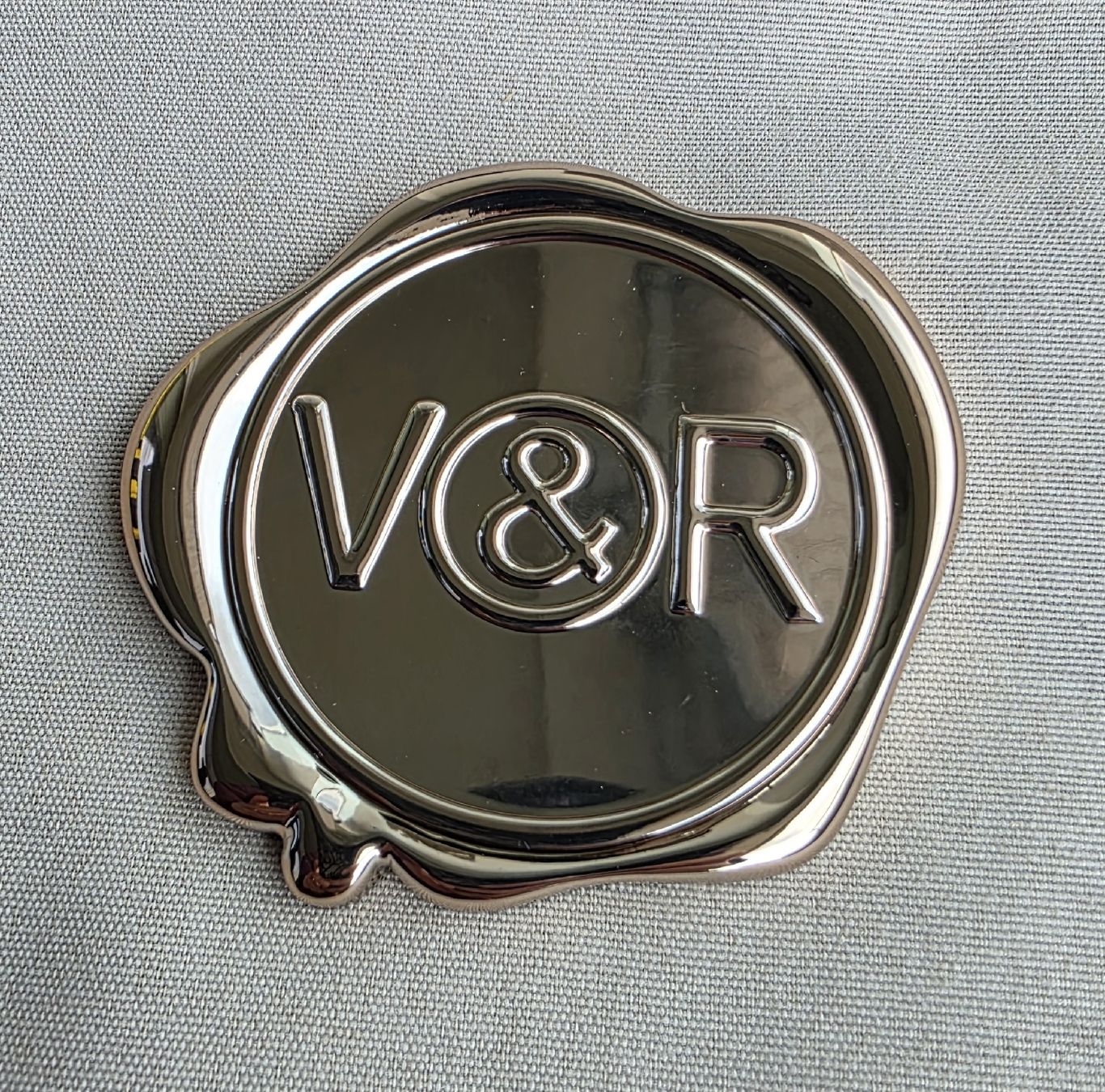 Specchi: Miroir de Poche Viktor&Rolf - Édition "Flowerbomb" – Nuovo (secondo la descrizione) da Cortaillod venduto da Amira_Nad 2