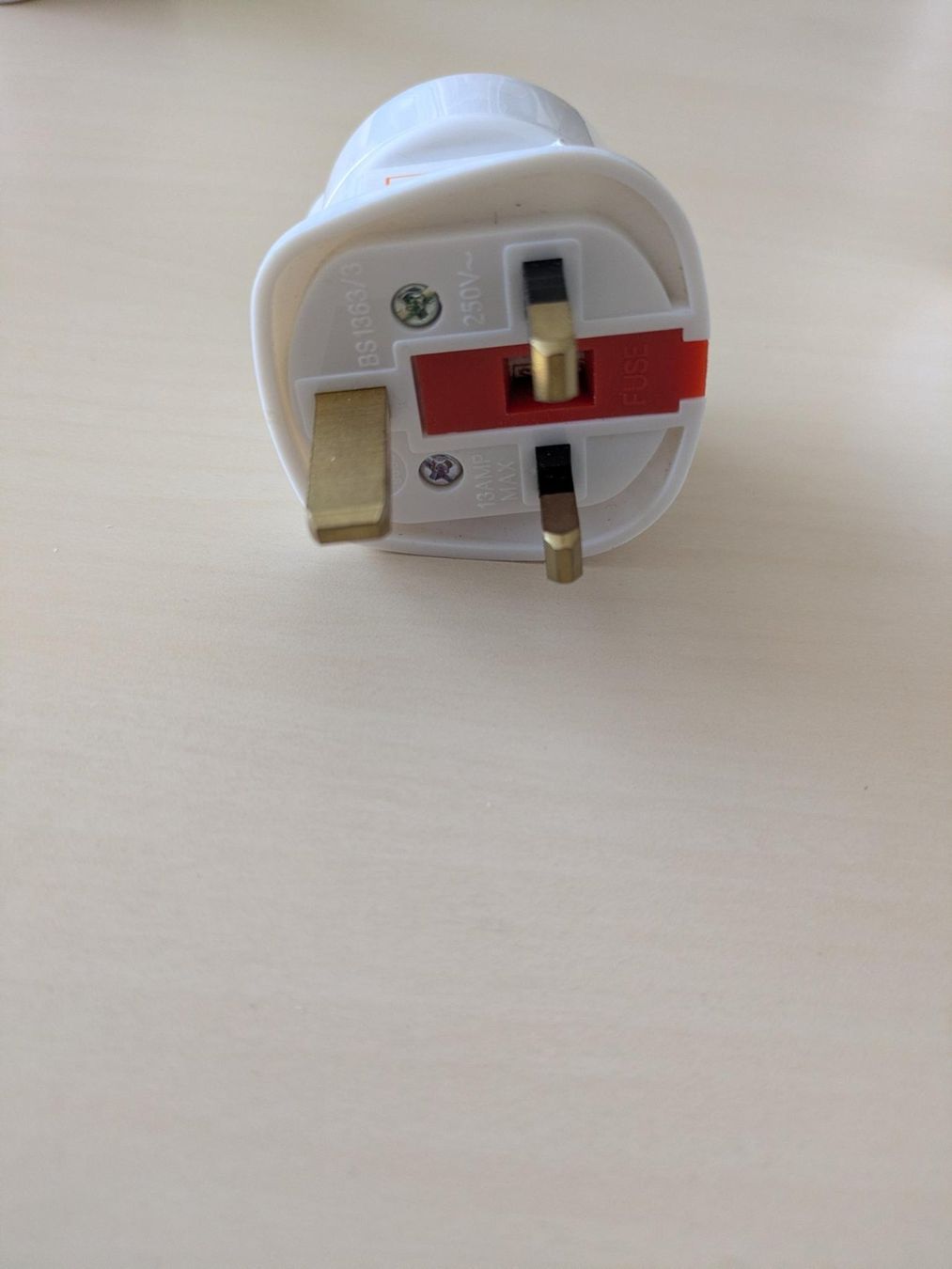 Unità & Adattatore: Reiseadapter & Steckdosen Bundle EU / UK – Nuovo (secondo la descrizione) da Zuerich venduto da vir_66fd 3