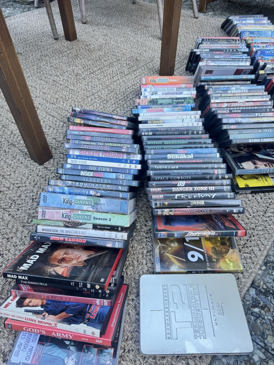 Tutti i DVDs: Grosse DVD Sammlung, Action, Sci-Fi, Komödie. Sommer-Schnäpp – Usato da muolen venduto da Panhead50 3