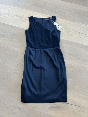 Kleid Etuikleid ohne Ärmel Esprit blau Gr. 36 NEU 