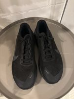 Nike Sneaker schwarz Gr. 42 Herren