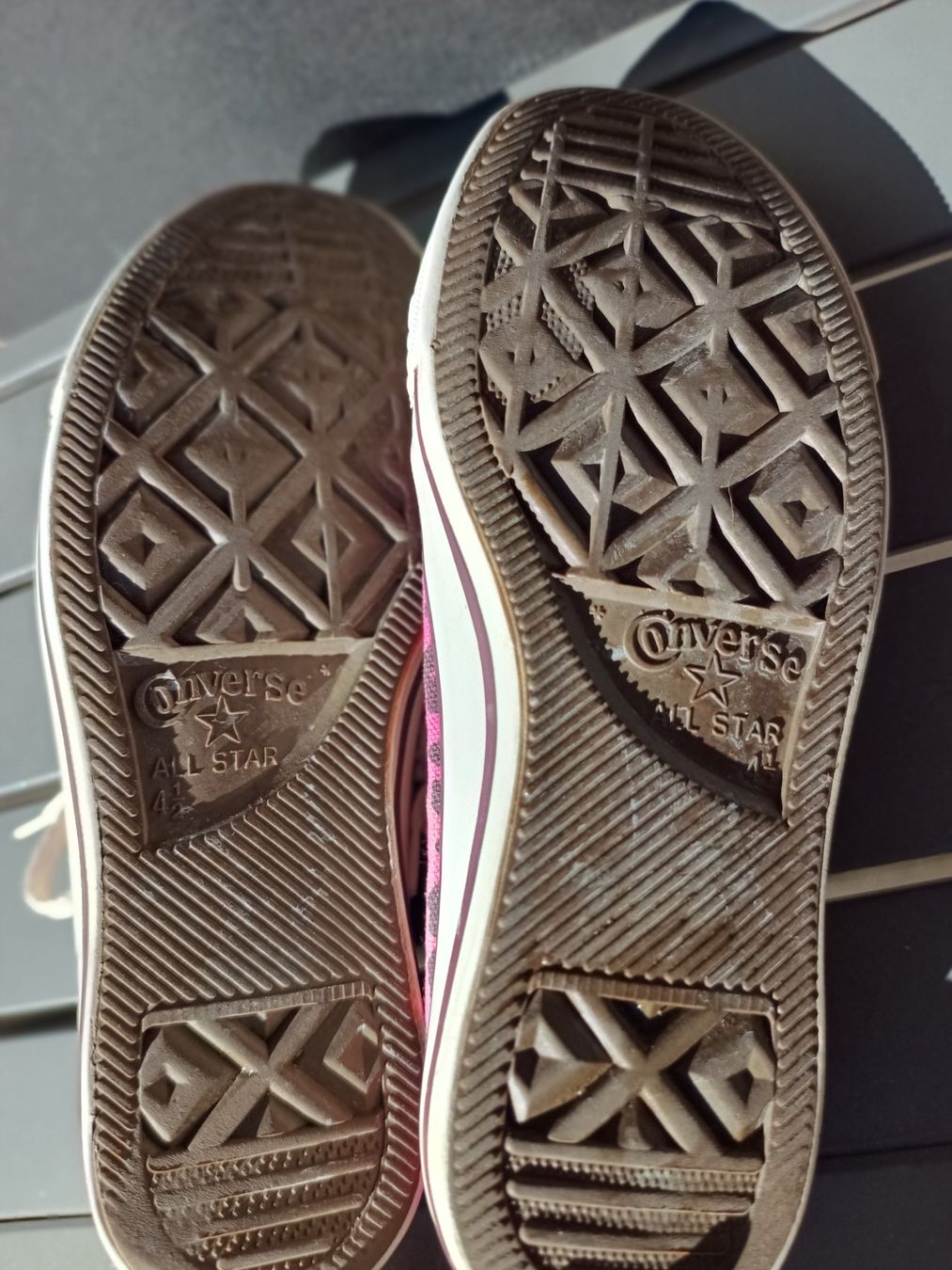 Damenschuhe: Converse basses imprimé léopard rose et noir T37 – Neu (gemäss Beschreibung) aus Genève von Brachiopode 8
