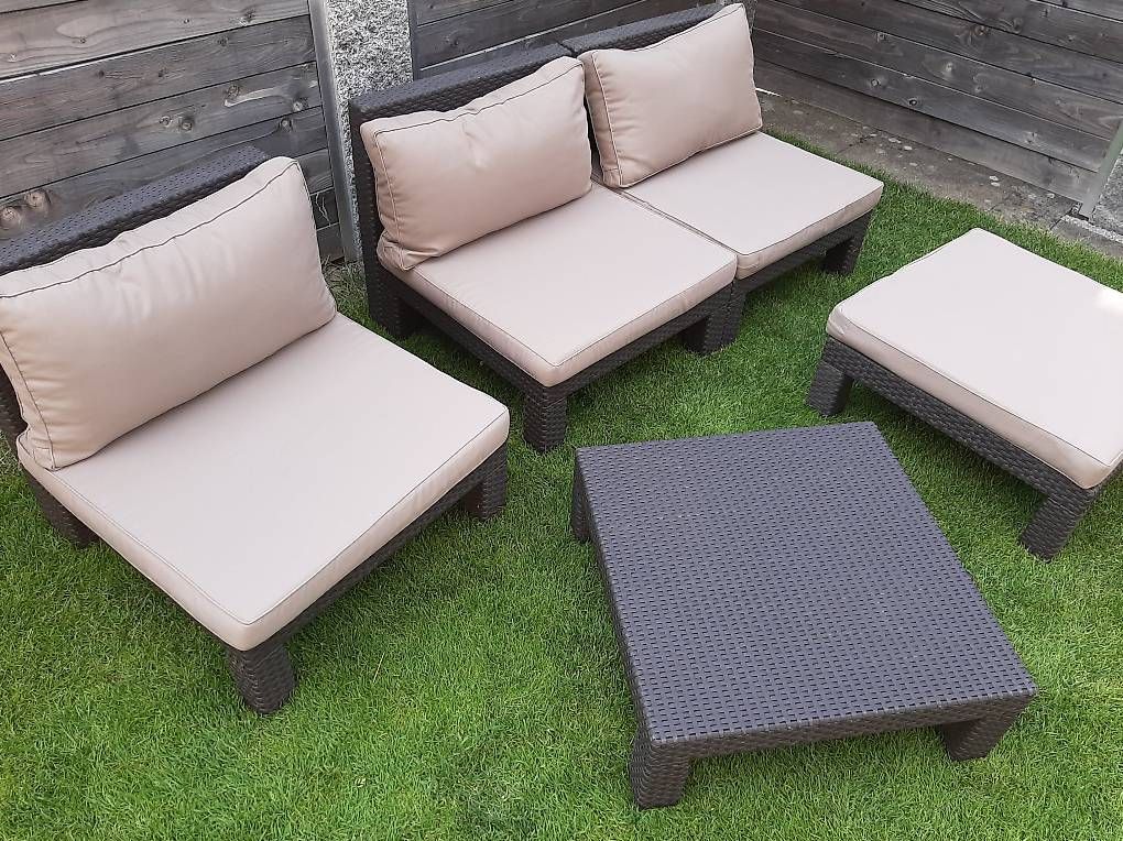Sofas: Gartenlounge Allibert – Gebraucht aus Widnau von ravi219 1
