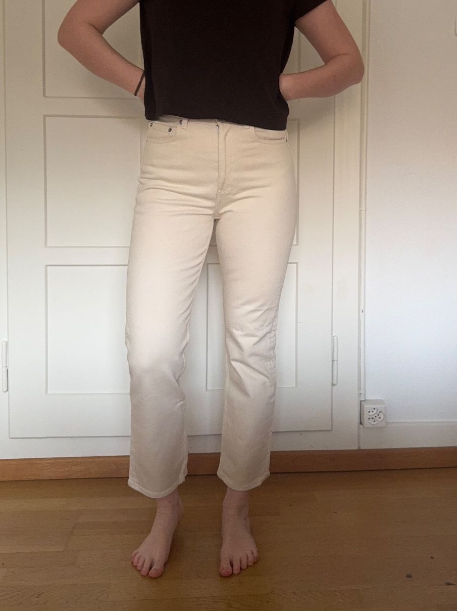Other Stories Jeans: Other Stories Jeans Beige W28 – Gebraucht aus Zürich von nberyll