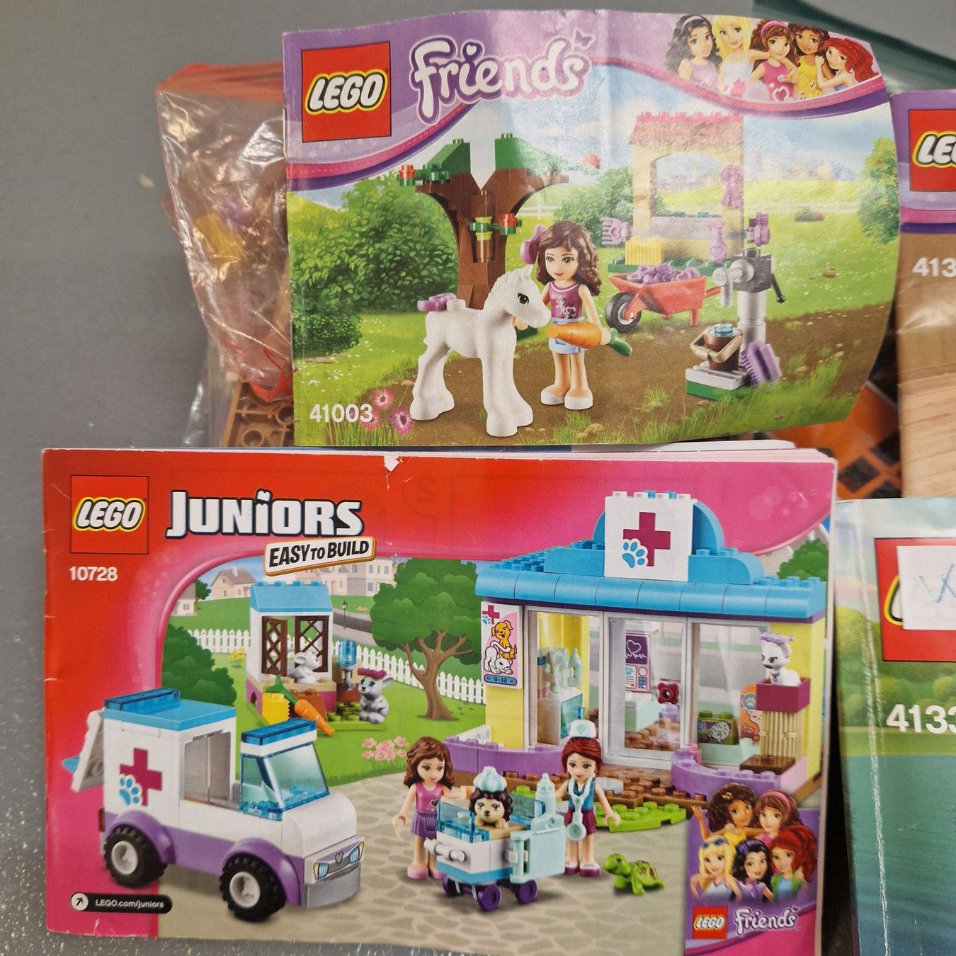 Lego Giocattoli: Lego Friends Baumhaus plus 6 weitere Sets – Usato da Wangen ZH venduto da tulipe55 1